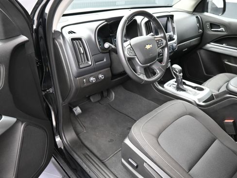 Certified 2022 Chevrolet Colorado LT w/ LPO, Tonneau and Step Package image 12