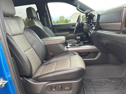 Used 2024 Chevrolet Silverado 1500 ZR2 image 20