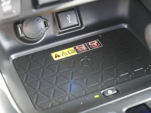 Certified 2022 Toyota RAV4 XSE image 39