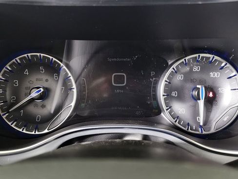 New 2026 Chrysler Pacifica Limited image 18