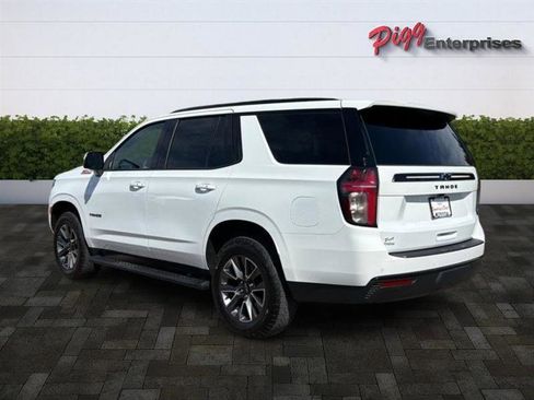 Used 2023 Chevrolet Tahoe Z71 w/ Luxury Package image 2