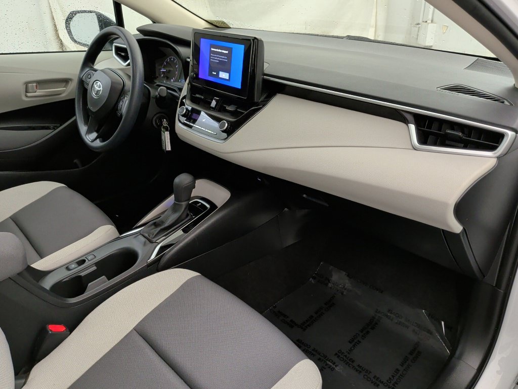 Used 2024 Toyota Corolla LE FWD image 15