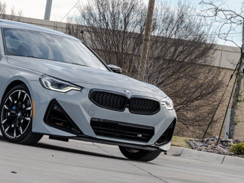 Used 2025 BMW M240i Coupe image 5