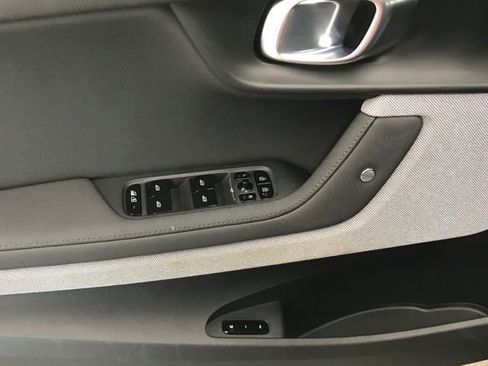 Used 2023 Polestar Polestar 2 image 8
