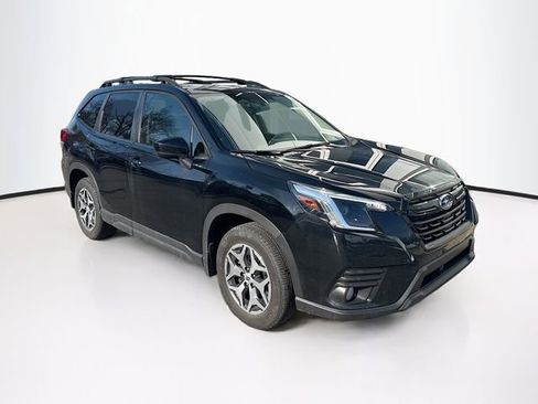 Used 2023 Subaru Forester Premium image 22