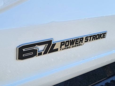 Used 2025 Ford F250 XLT image 9