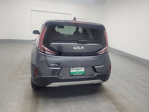 Used 2025 Kia Soul LX image 6