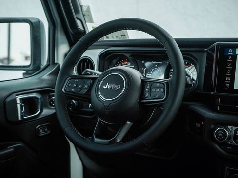 New 2026 Jeep Gladiator Willys image 14