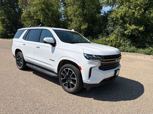 Used 2021 Chevrolet Tahoe RST w/ Luxury Package AWD/4WD image 11