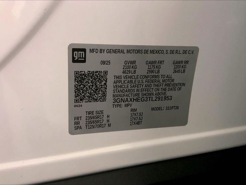 Used 2026 Chevrolet Equinox LT FWD image 32