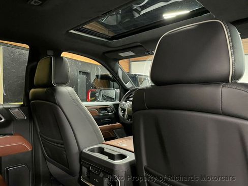 Used 2026 GMC Sierra 1500 Denali Ultimate AWD/4WD image 24