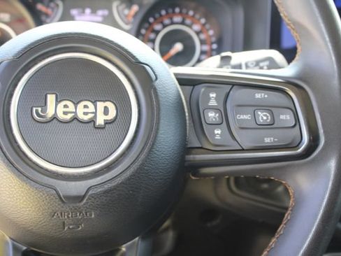Used 2024 Jeep Wrangler Unlimited Sport AWD/4WD image 15