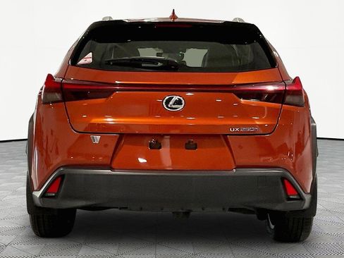 Used 2019 Lexus UX 250h w/ Premium Package AWD/4WD image 5