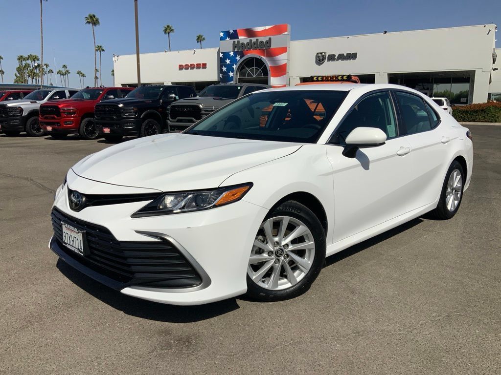 Used 2024 Toyota Camry LE FWD image 1