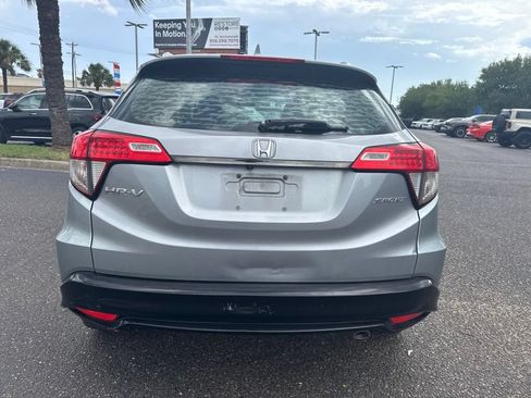 Used 2019 Honda HR-V Sport image 4