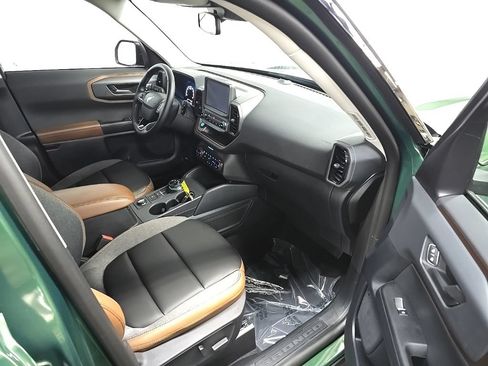 Used 2024 Ford Bronco Sport Outer Banks AWD/4WD image 21