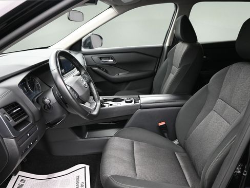Used 2025 Nissan Rogue SV AWD/4WD image 8