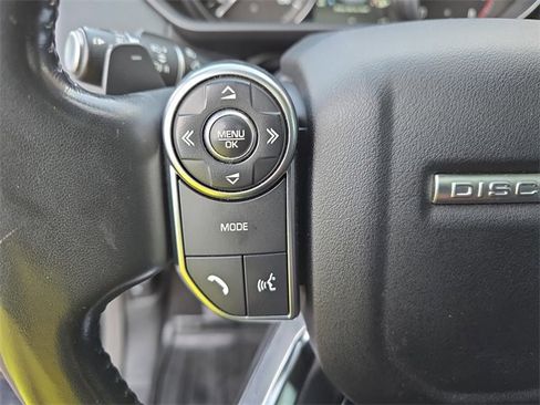 Used 2017 Land Rover Discovery HSE Luxury image 21