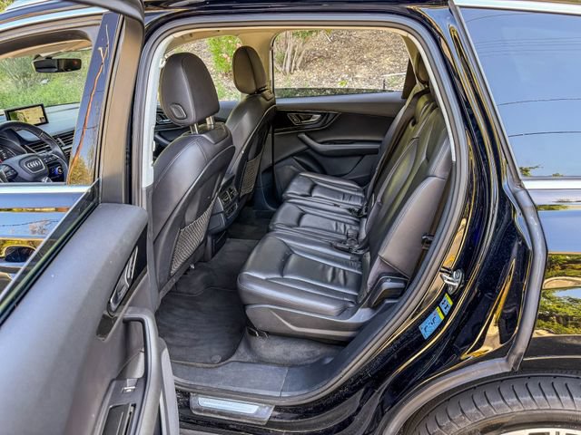 Used 2017 Audi Q7 2.0T Premium AWD/4WD image 9