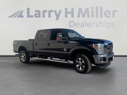 Used 2015 Ford F350 Lariat w/ Lariat Interior Package image 7