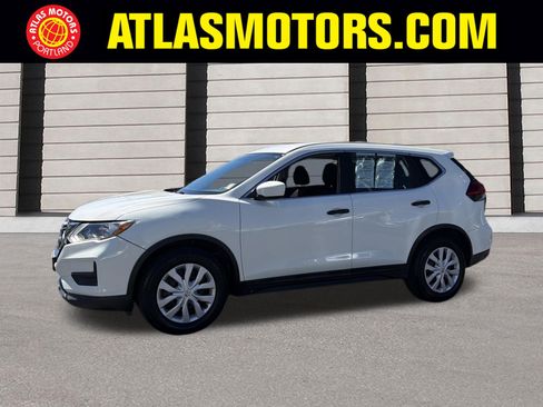 Used 2017 Nissan Rogue S FWD image 1