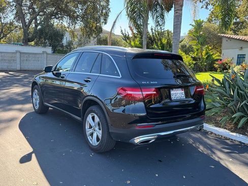 Used 2018 Mercedes-Benz GLC 300 4MATIC image 3