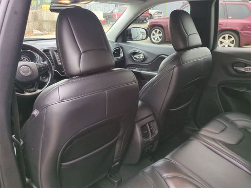 Certified 2020 Jeep Cherokee Latitude Plus image 18