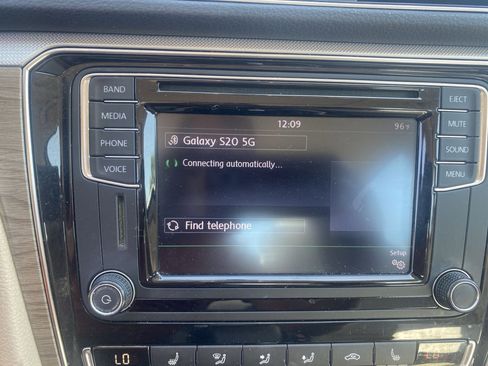 Used 2016 Volkswagen Passat 1.8T SE image 28