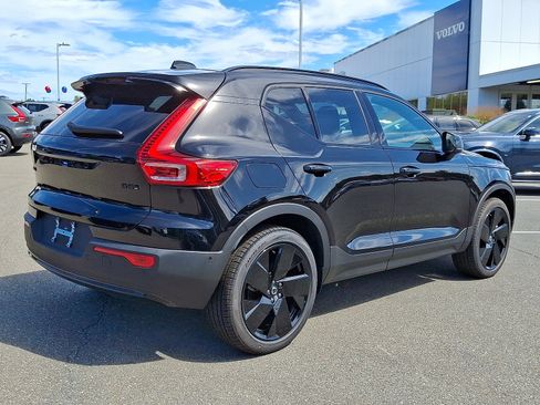 New 2026 Volvo XC40 B5 Ultra w/ Protection Package Premier AWD/4WD image 4