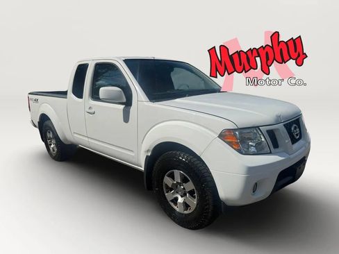 Used 2012 Nissan Frontier PRO-4X AWD/4WD image 8