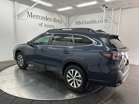Used 2025 Subaru Outback Premium AWD/4WD image 5