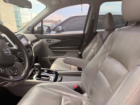 Used 2017 Honda Ridgeline RTL-E image 19