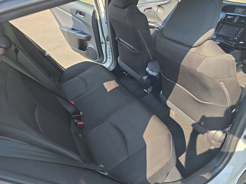 Used 2022 Toyota Prius LE FWD image 13