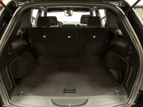 Used 2017 Jeep Grand Cherokee Laredo w/ Quick Order Package 23E image 43