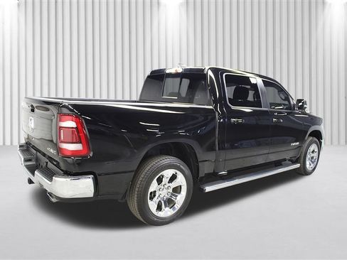 Certified 2022 RAM 1500 Big Horn AWD/4WD image 3