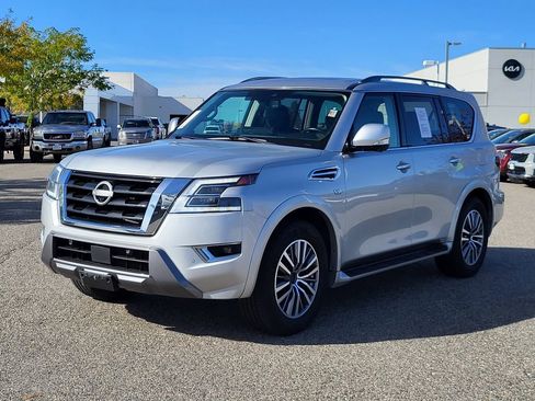 Used 2022 Nissan Armada SL image 42