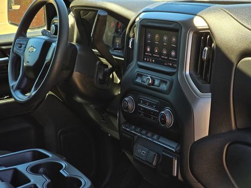 Used 2024 Chevrolet Silverado 1500 Custom AWD/4WD image 31