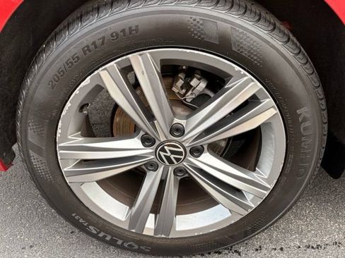 Used 2024 Volkswagen Jetta SE FWD image 24