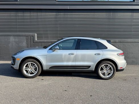 Certified 2026 Porsche Macan image 7