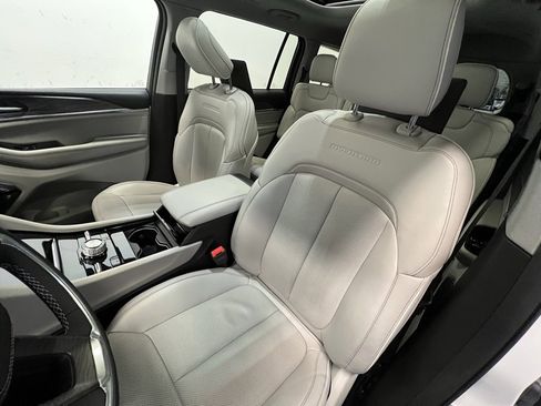 Used 2023 Jeep Grand Cherokee L Overland w/ Rear Seat Video Group I image 11