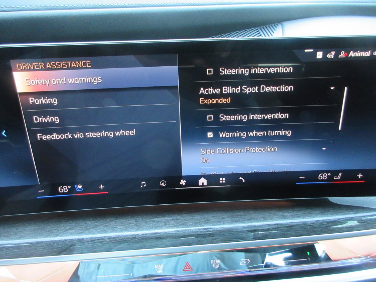 Used 2023 BMW 760i xDrive AWD/4WD image 73