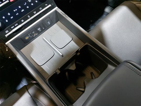 Used 2024 Hyundai Santa Fe Limited image 26