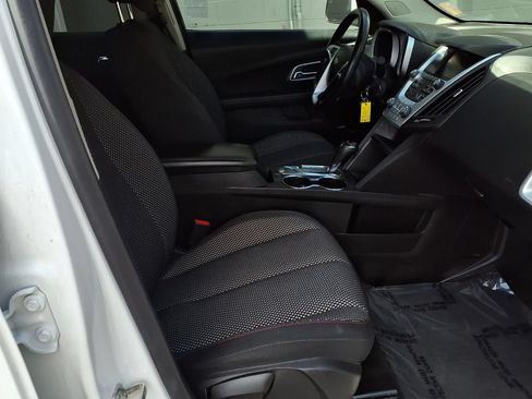 Used 2017 Chevrolet Equinox LT w/ Convenience Package AWD/4WD image 21