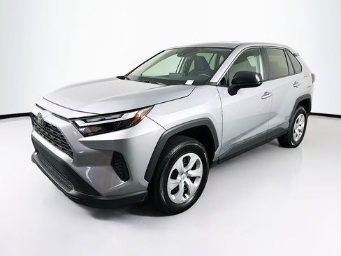 Used 2025 Toyota RAV4 LE image 3