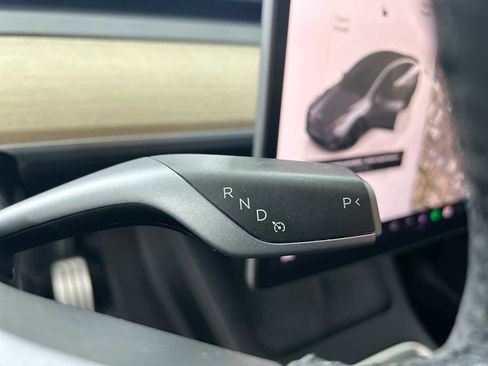 Used 2022 Tesla Model Y Performance image 20