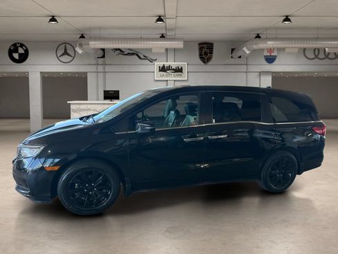Used 2022 Honda Odyssey EX-L image 2