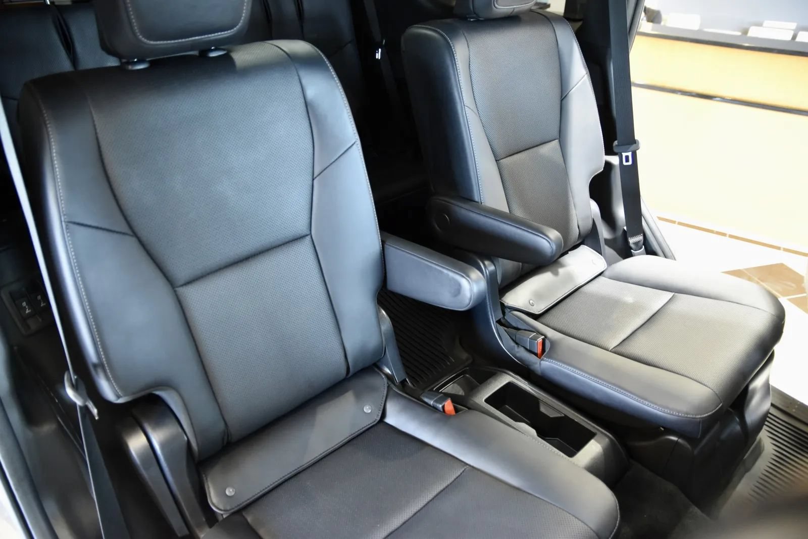 Used 2024 Lexus GX 550 w/ Accessory Package (Z1) AWD/4WD image 27