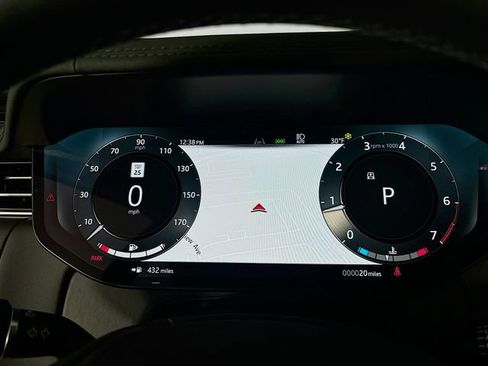 New 2026 Land Rover Range Rover SE image 13