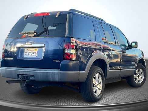 Used 2006 Ford Explorer XLT image 13