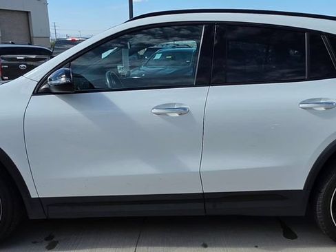 Used 2021 Mercedes-Benz GLA 250 4MATIC image 6